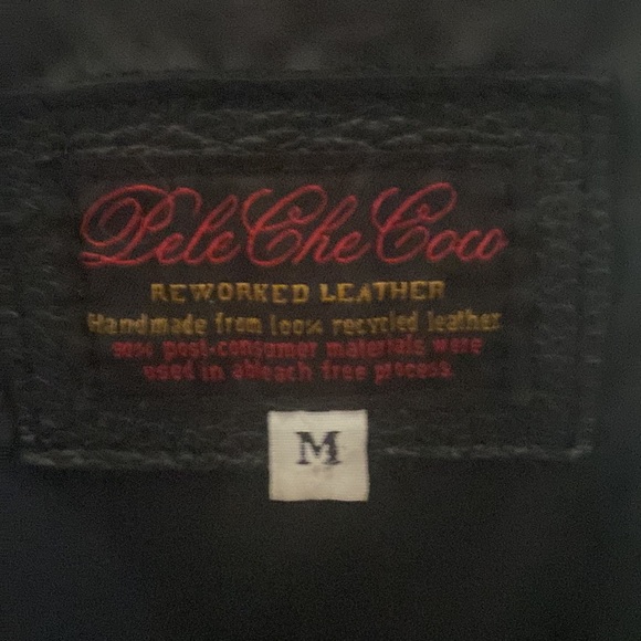 A black leather motor cycle jacket with fake fur collar - Picture 2 of 5